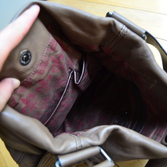 Gianni Bini Brown Leather Satchel Hobo Shoulder Bag Purse - Picture 12 of 14